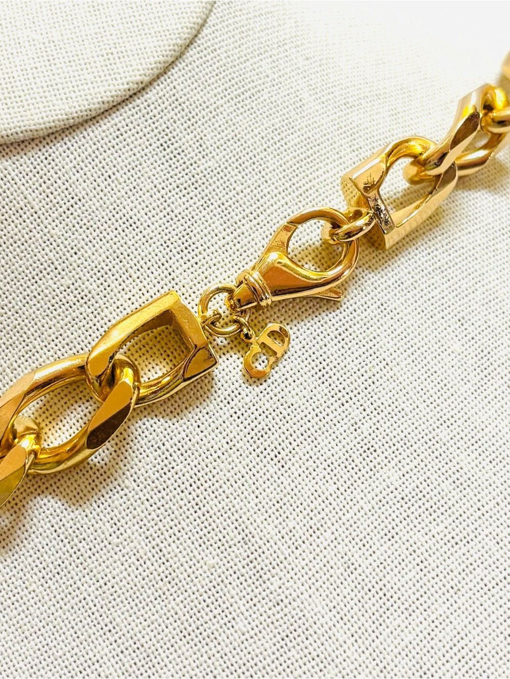 Vintage Dior Gold Chunky Curb Link Necklace 1980s - Picture 4 of 10